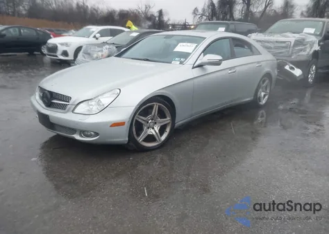 2009 Mercedes-Benz Cls 550 z USA, uszkodzony, nr VIN WDDDJ72XX9A141687